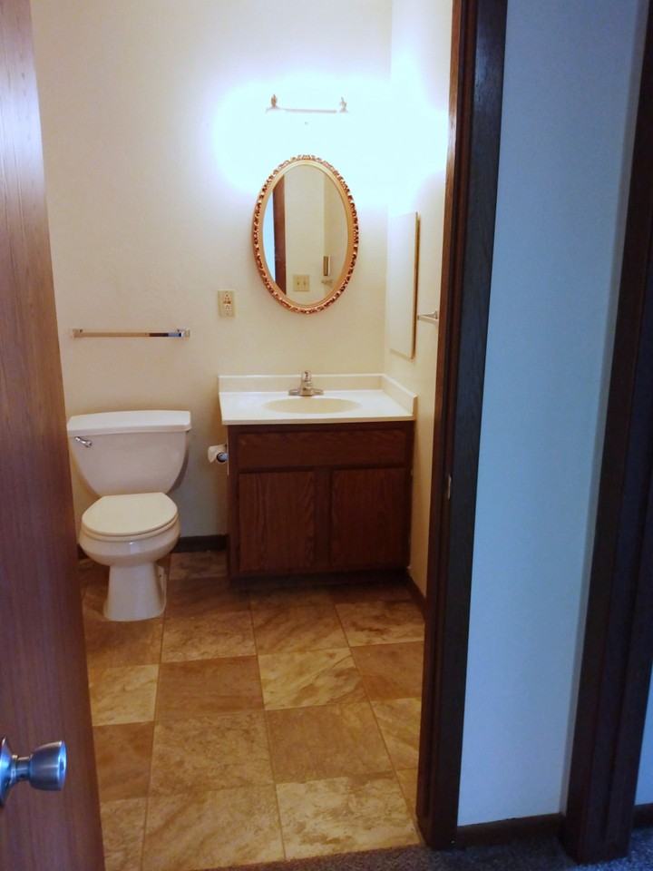 Sunrise Apartments - Photo 7 of 13