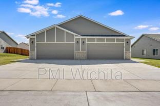 5248 N Cypress Cir - Photo 1 of 1