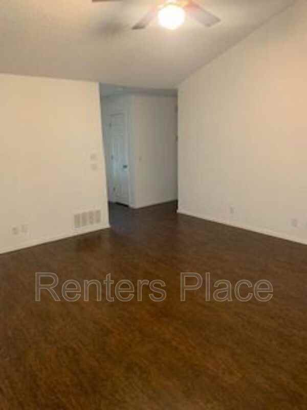 9117 E 96th St - Photo 3 of 15