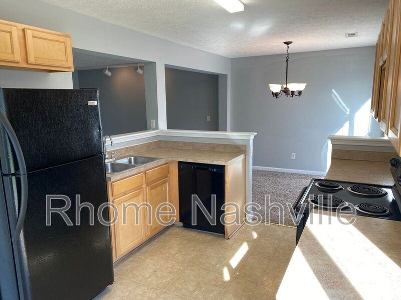 4640 Cather Ct - Photo 5 of 22