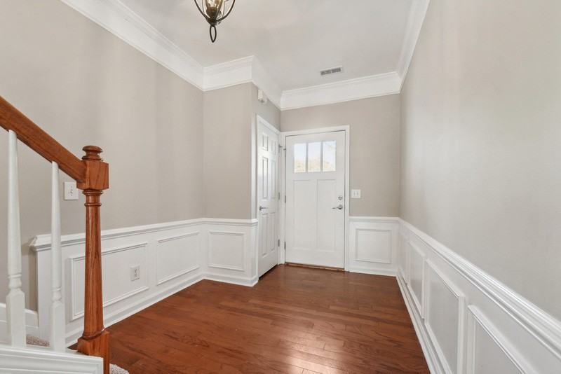 8223 Pilots View Dr - Photo 3 of 25