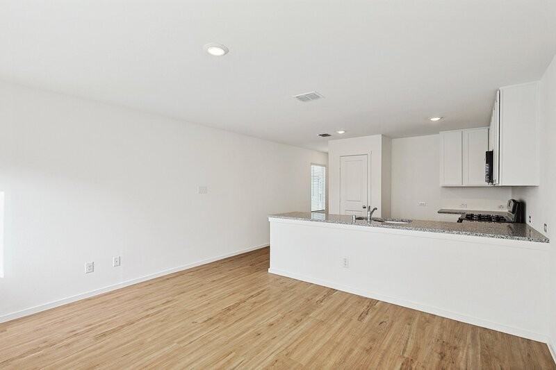 4233 Belmont Dr - Photo 6 of 19