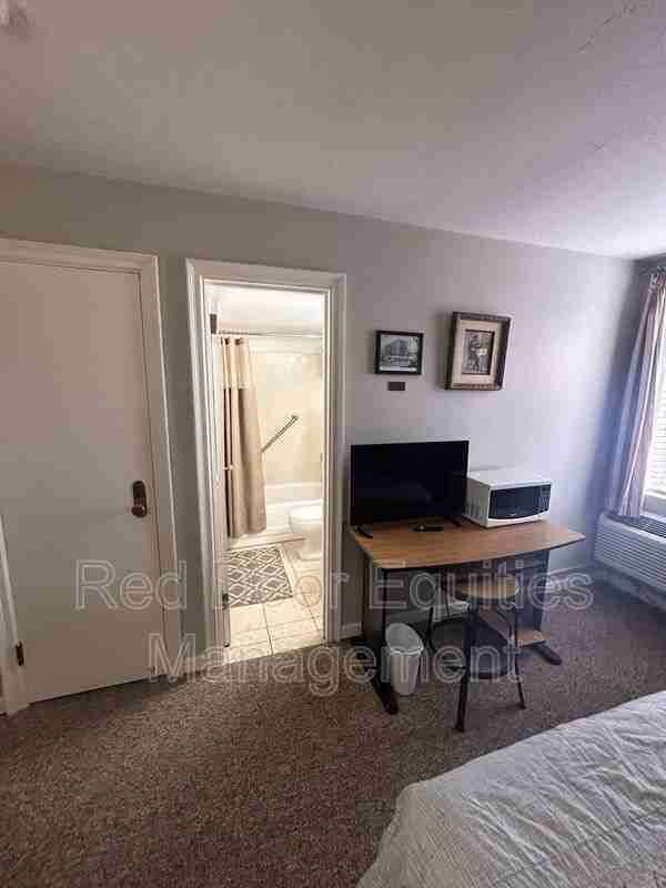 123 N Broad St #405 - Photo 6 of 7