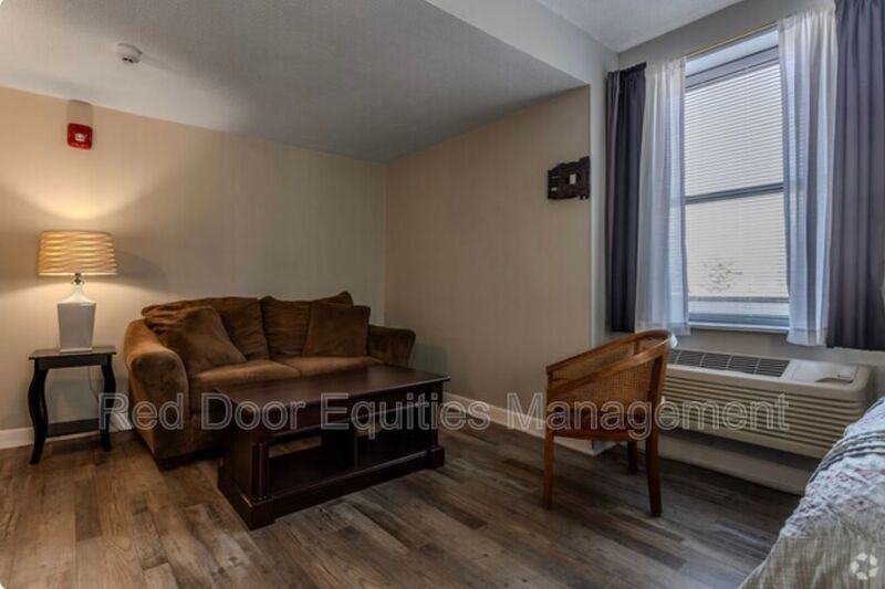 123 N Broad St #206 - Photo 4 of 9