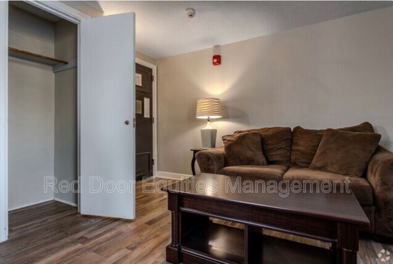 123 N Broad St #206 - Photo 6 of 9