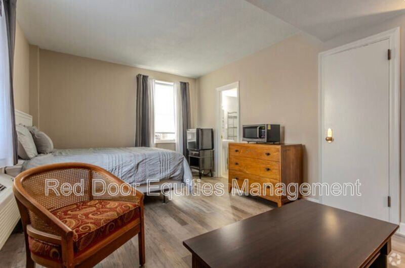 123 N Broad St #206 - Photo 7 of 9