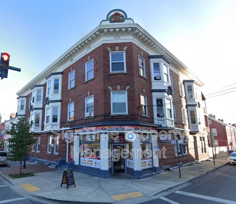 101 E Washington St - Photo 2 of 22