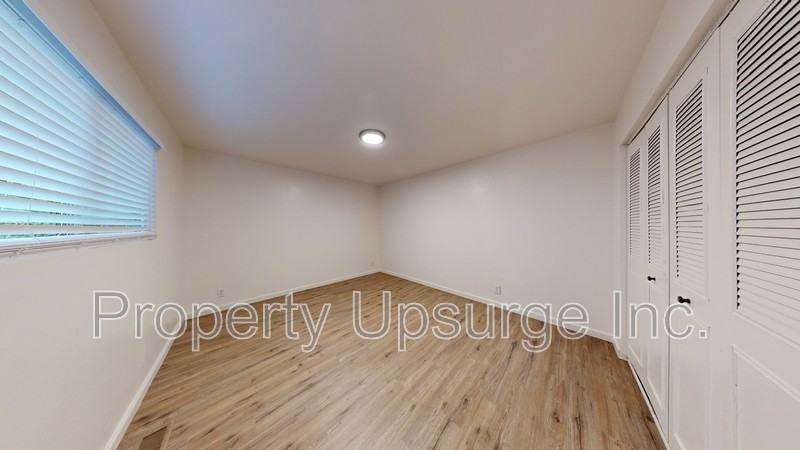 1945 9th St - Photo 7 of 12