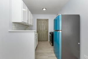 featured image of 6320 S Troy St