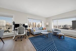 featured image of 899 Pine Street