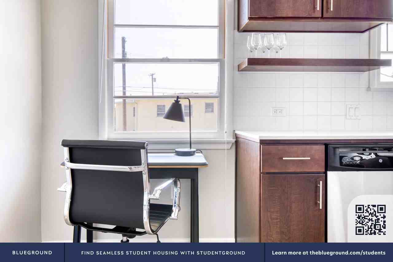 1038 Elkgrove Ave #493 - Photo 7 of 31