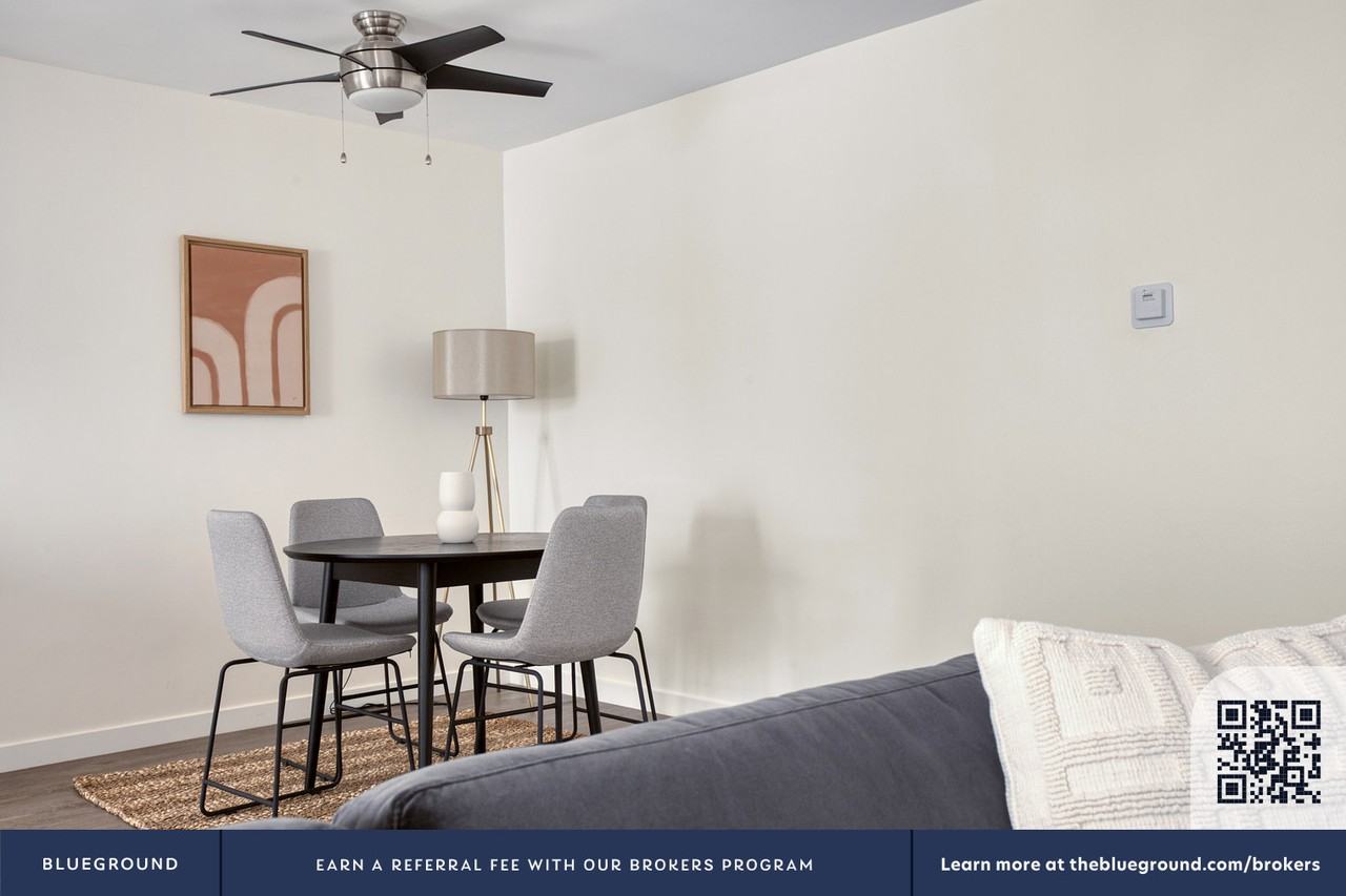 11935 Kling Street #517 - Photo 5 of 21