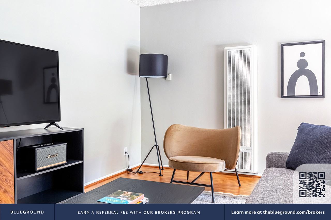 14355 Huston St #487 - Photo 5 of 34