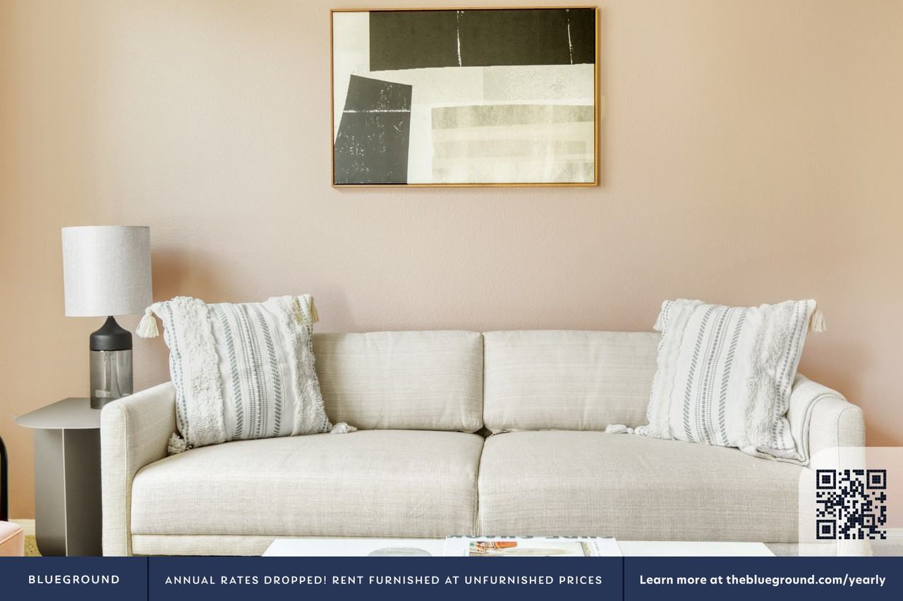 6200 De Soto Ave #707 - Photo 3 of 35