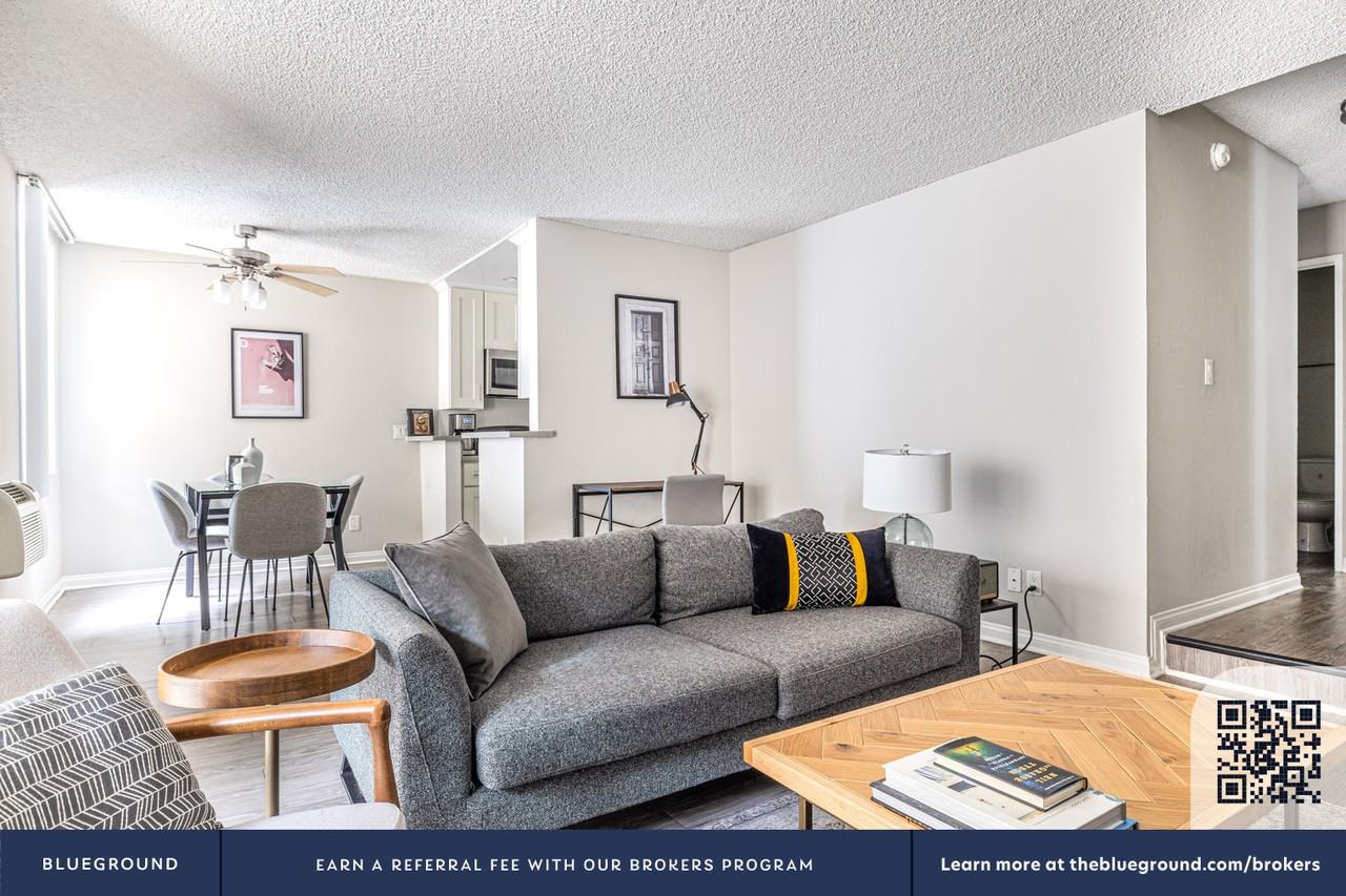 535 Gayley Avenue #265 - Photo 5 of 26