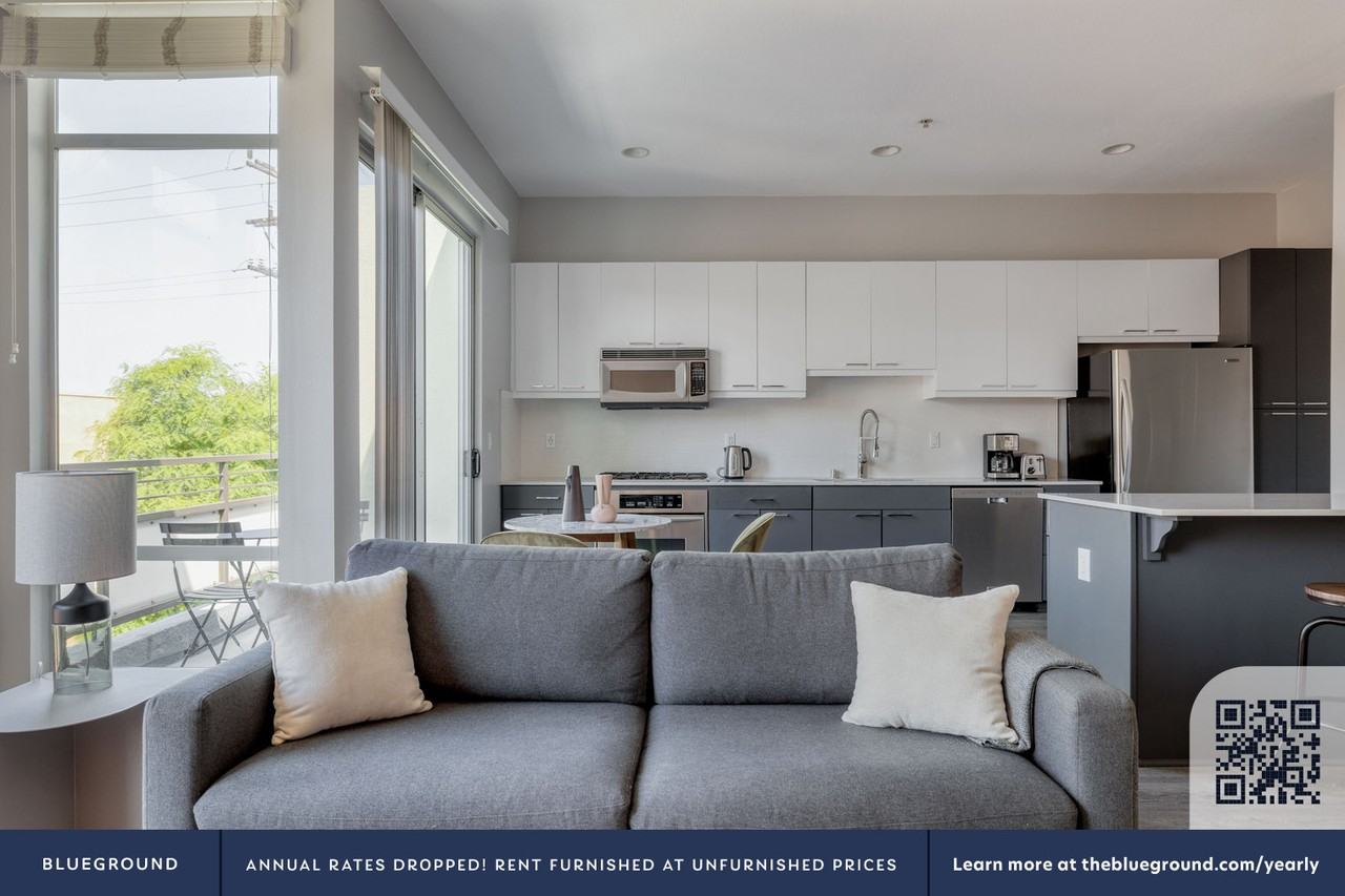 4055 Redwood Ave #1074 - Photo 4 of 34