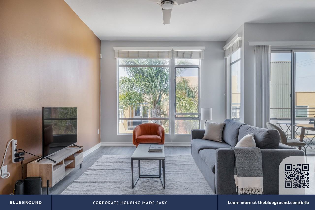 4055 Redwood Ave #1074 - Photo 6 of 34