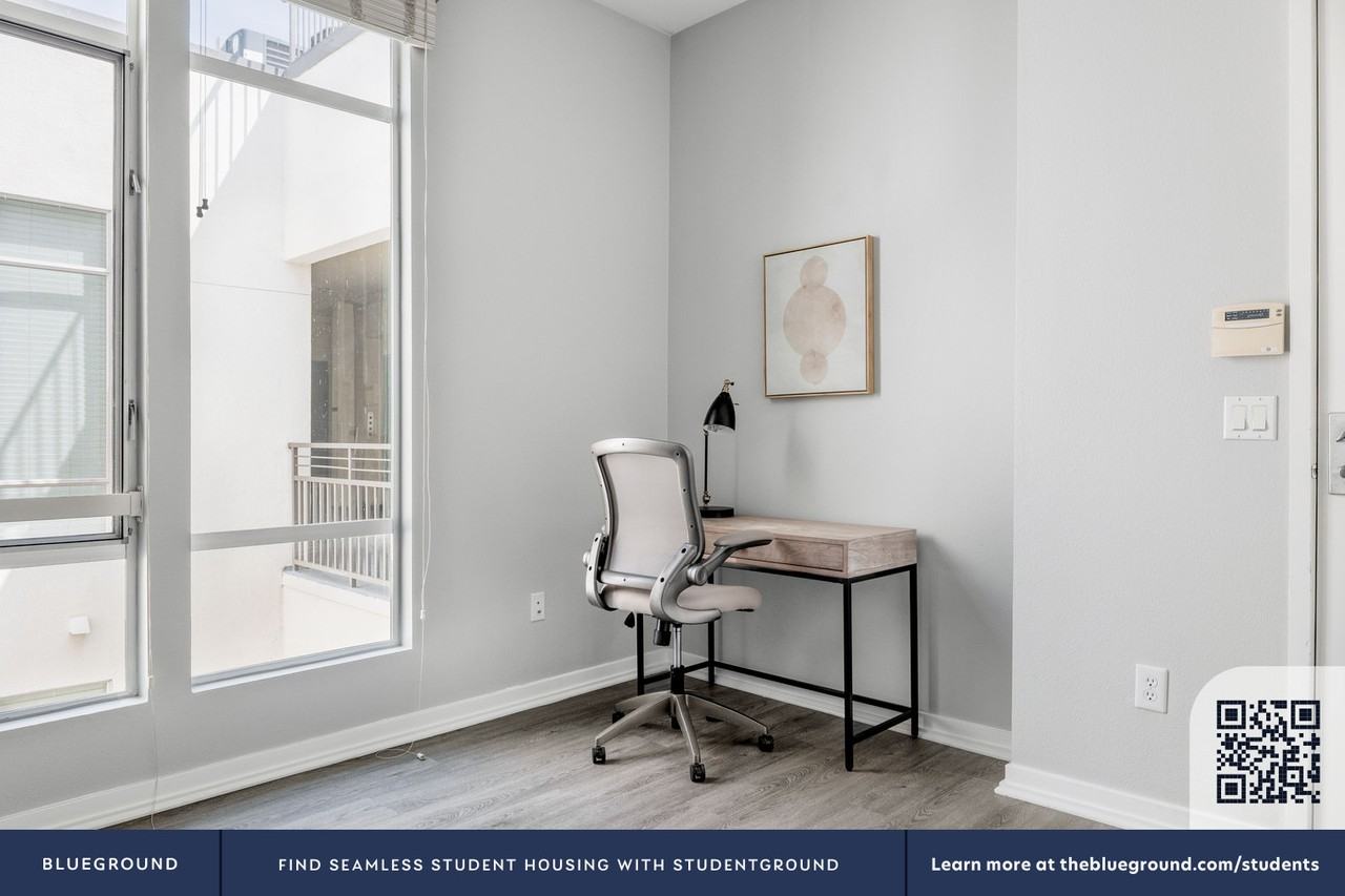 4055 Redwood Ave #1074 - Photo 7 of 34