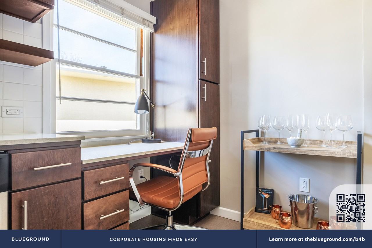 1406 Elkgrove Cir #414 - Photo 5 of 24