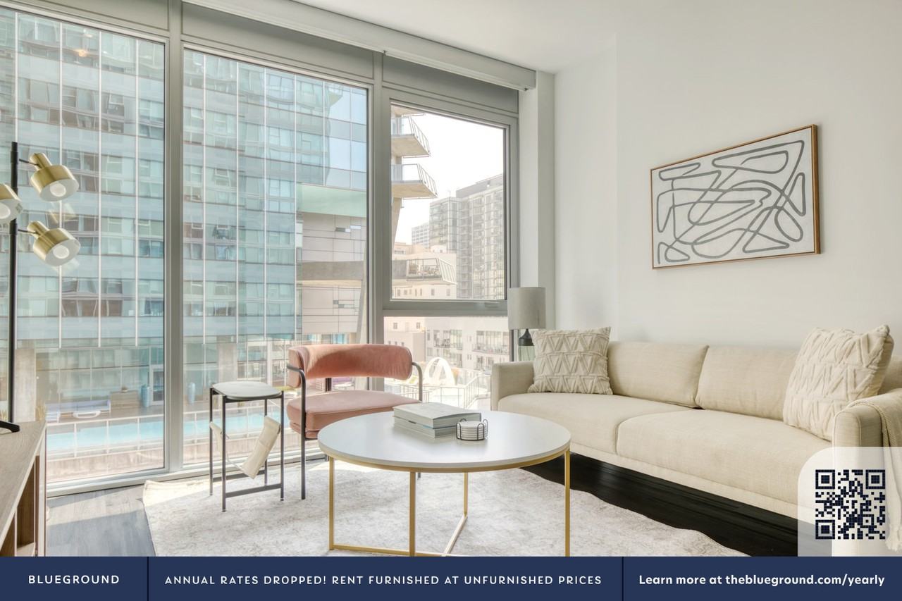 700 W 9th St #801 - Photo 3 of 42