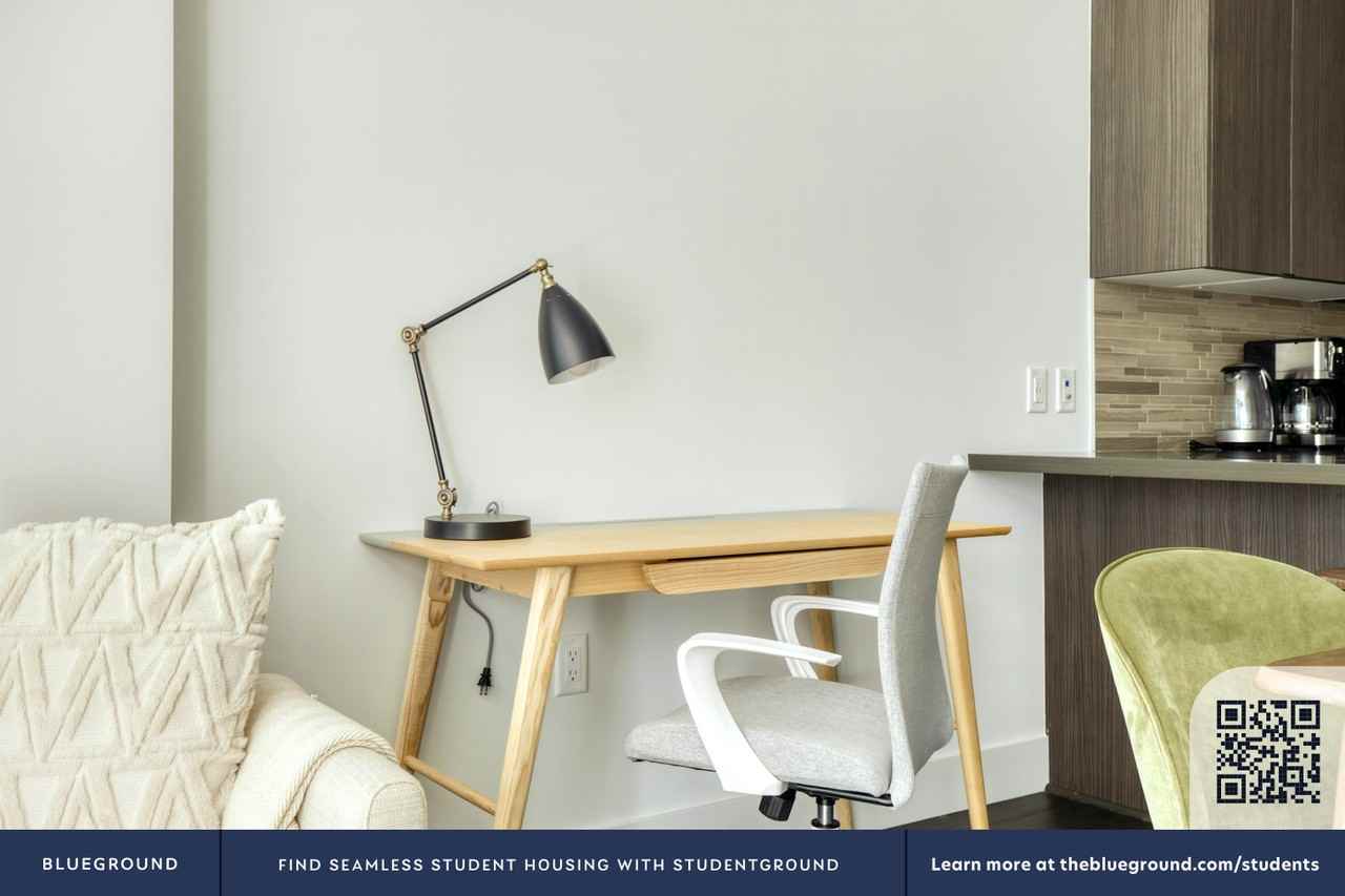 700 W 9th St #801 - Photo 6 of 42