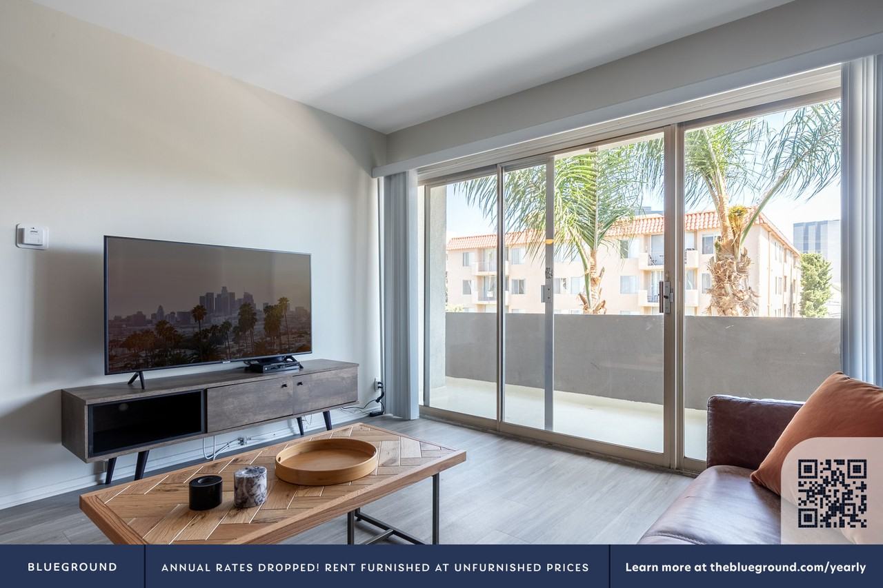 11645 Gorham Avenue - Photo 3 of 21