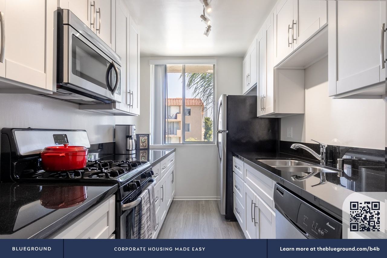 11645 Gorham Avenue - Photo 5 of 21