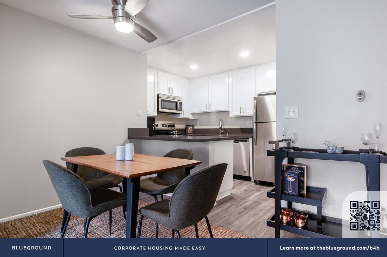 2039 North Las Palmas Avenue #117 - Photo 5 of 18