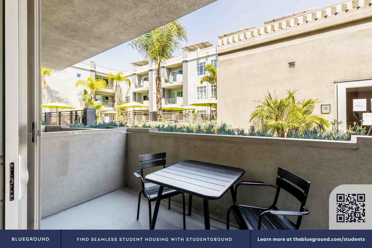 10001 Venice Blvd #324 - Photo 6 of 23