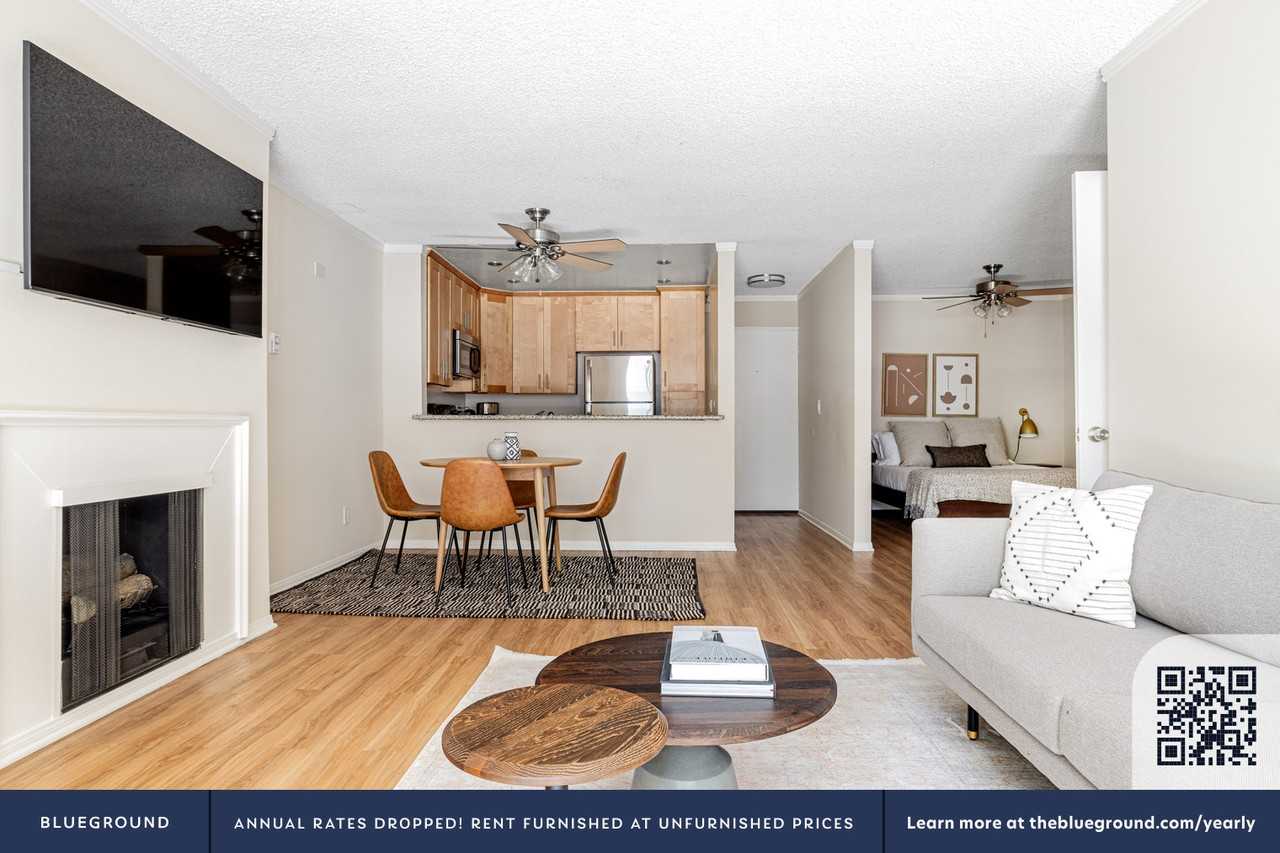 7600 Manchester Avenue - Photo 4 of 46