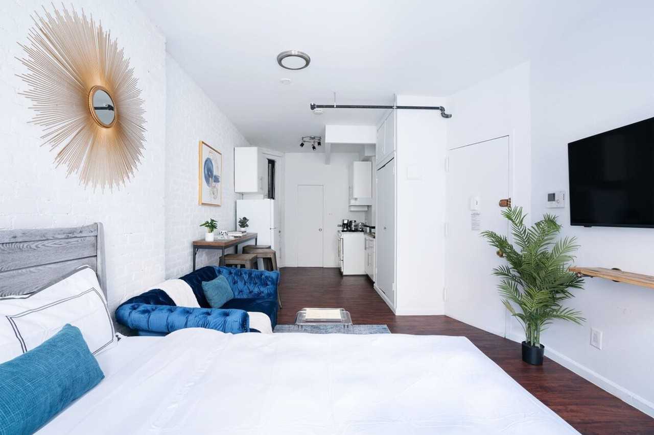 230 E 83rd St #1021971P - Photo 4 of 14