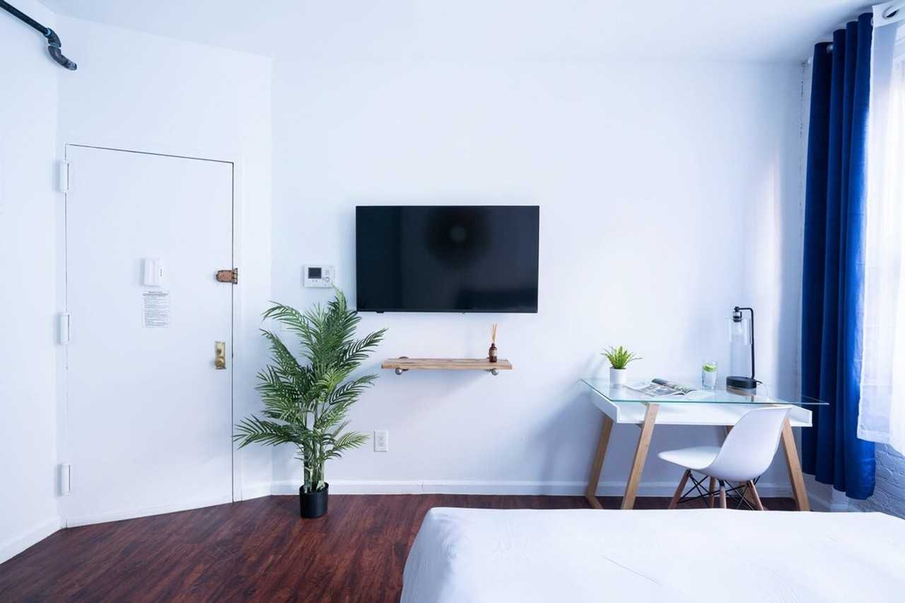 230 E 83rd St #1021971P - Photo 7 of 14