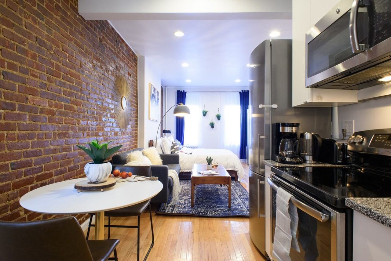 230 E 83rd St #1021858P - Photo 3 of 7