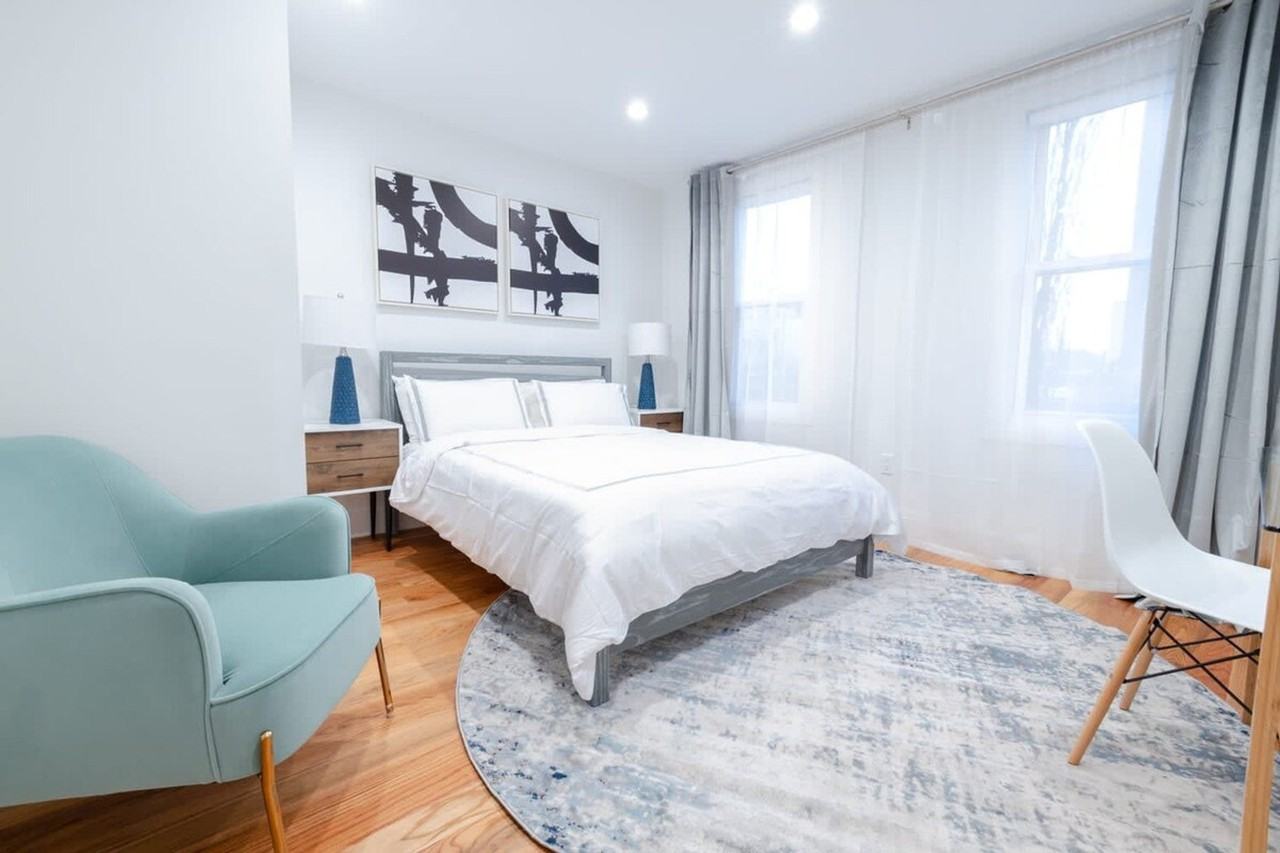 323 Graham Ave #1021977P - Photo 2 of 22