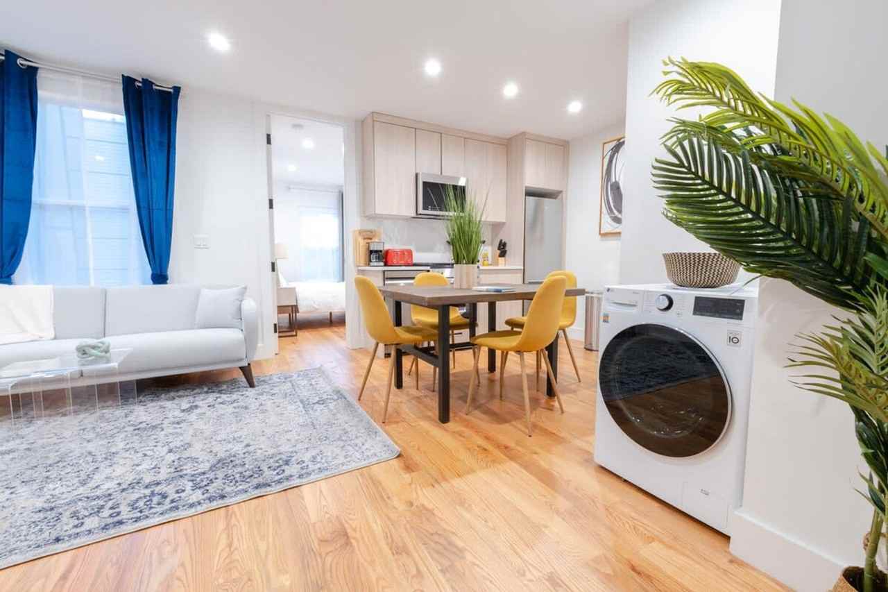 323 Graham Ave #1021977P - Photo 6 of 22