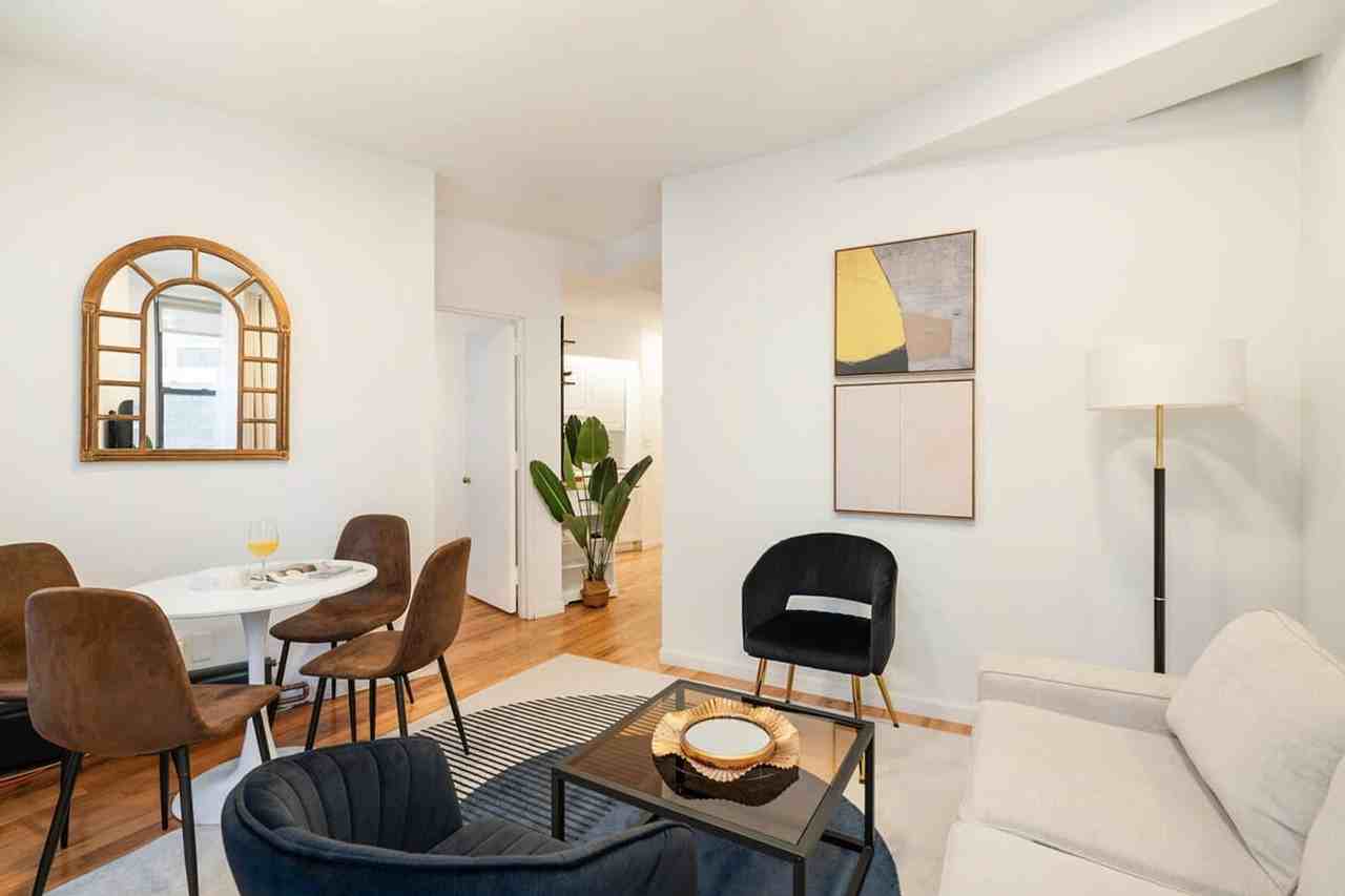 139 Christopher Street - Photo 3 of 26