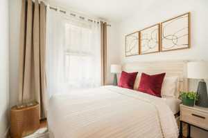 featured image of 139 Christopher St