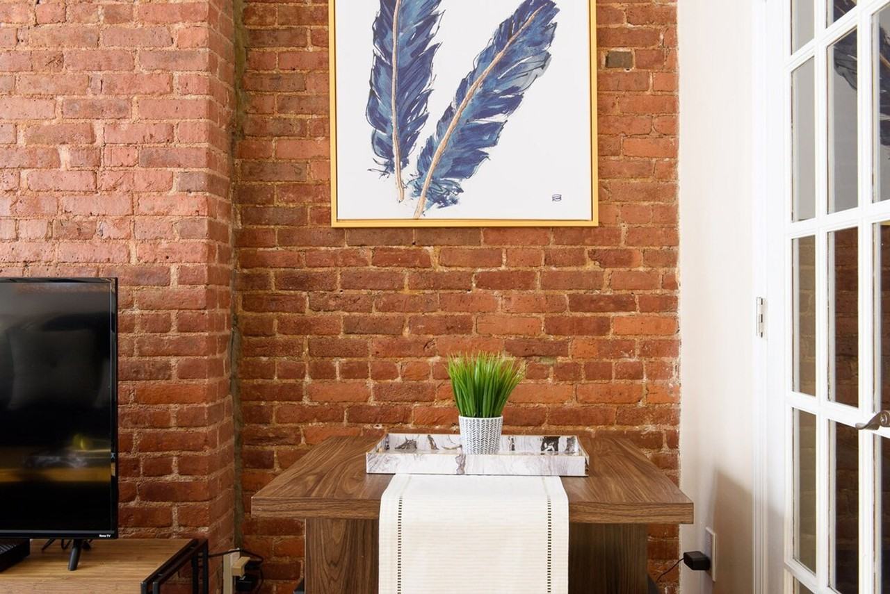 428 W 47th St #1021946P - Photo 6 of 18