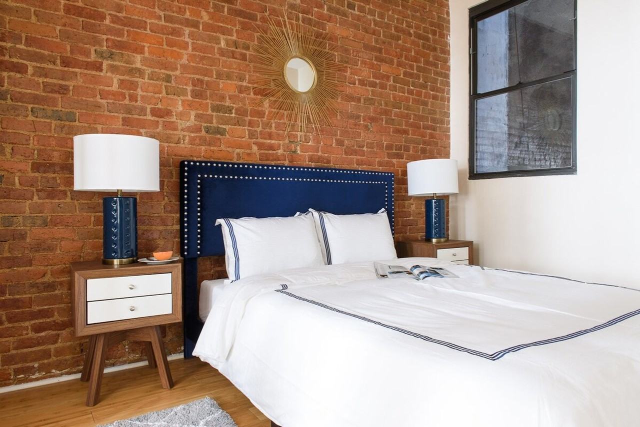 428 W 47th St #1021946P - Photo 7 of 18