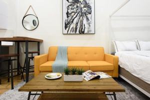 featured image of 244 E 75th St