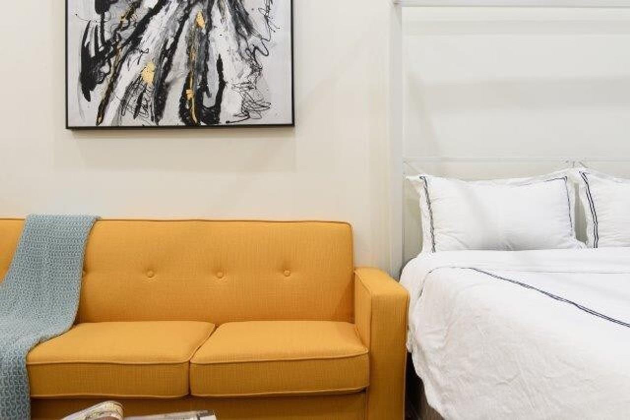 244 East 75th Street - Photo 3 of 40