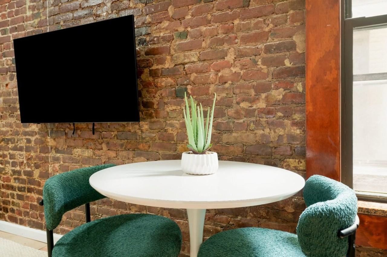 153 Norfolk St #1022031P - Photo 4 of 10