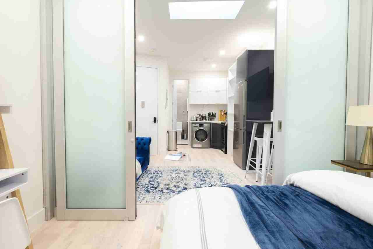 317 E 78th St #1021972P - Photo 4 of 23