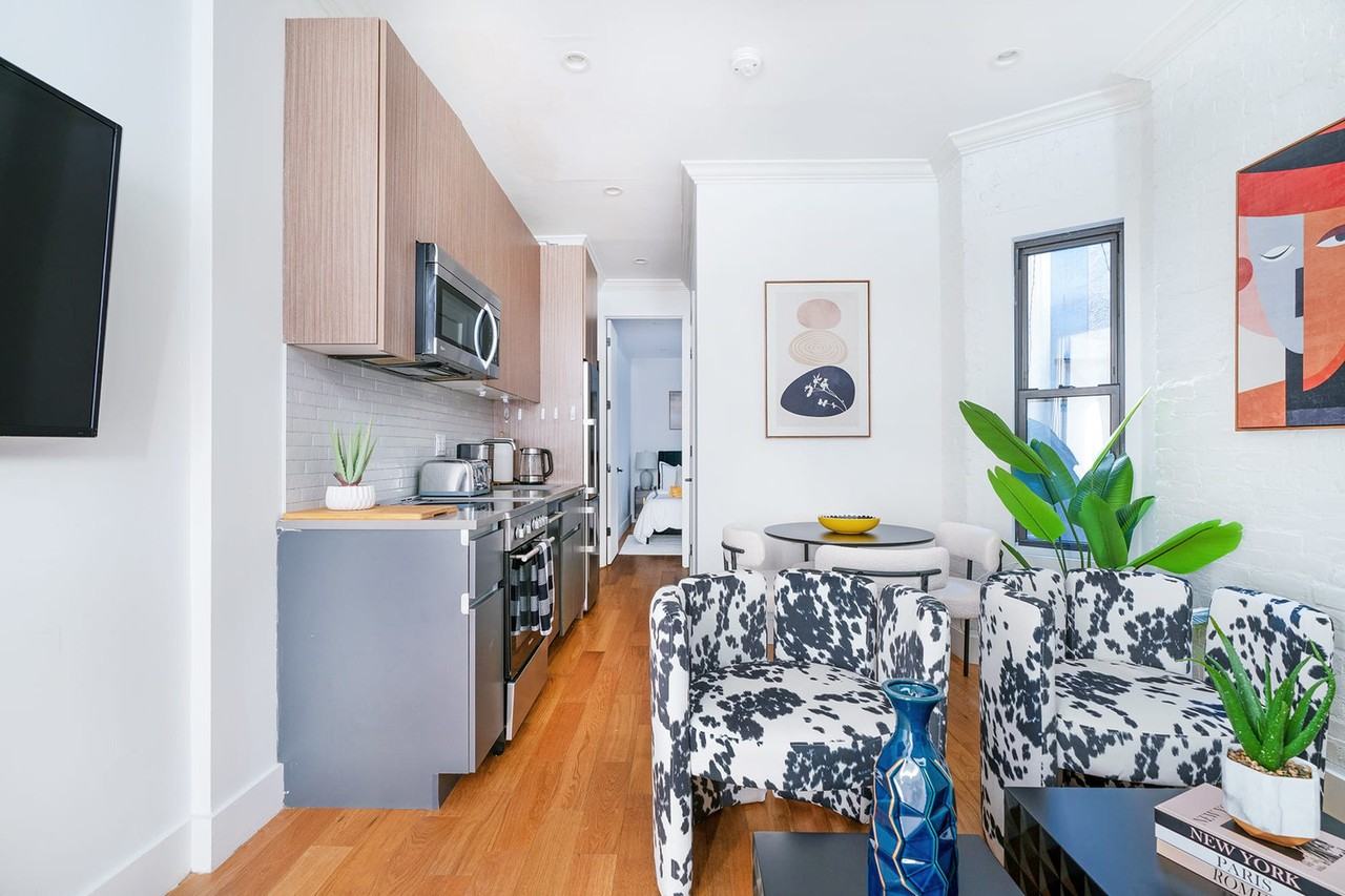 1288 1st Avenue - Photo 3 of 16