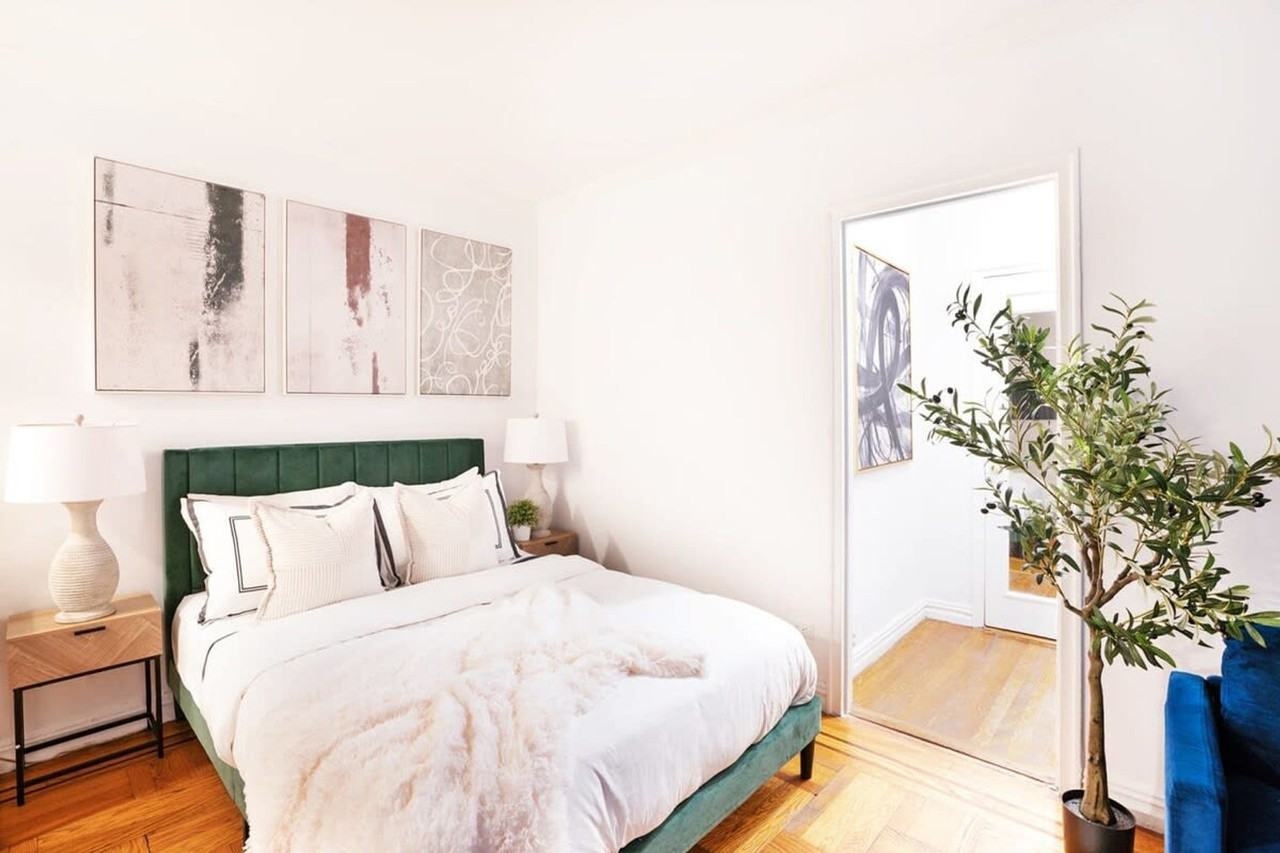 105 E 24th St #1021909P - Photo 7 of 9