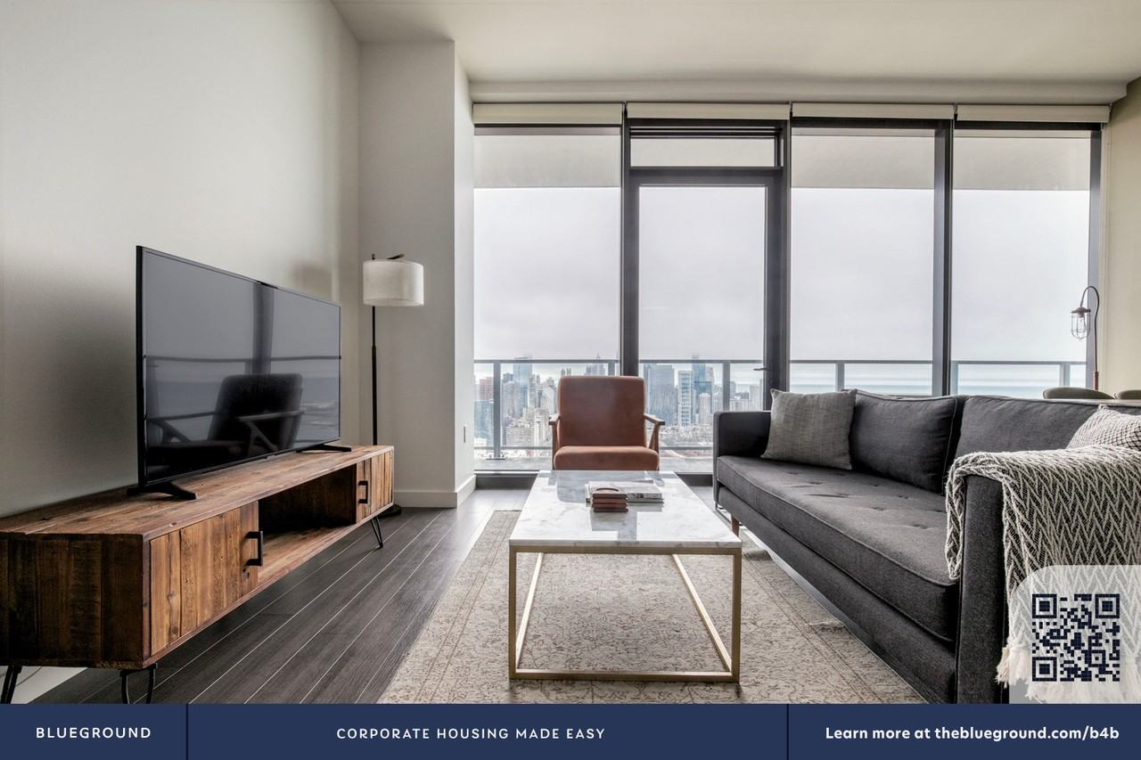 1210 South Indiana Avenue - Photo 5 of 50