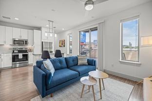 721 1/2 E 4th St - Photo 1 of 1