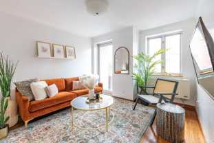 209 W 20th St - Photo 1 of 1