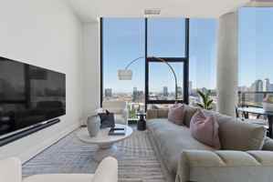 featured image of 1125 W Van Buren St