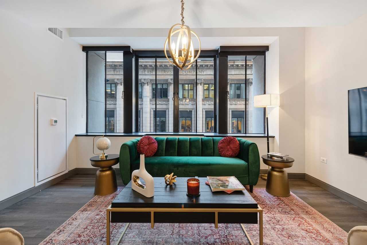 29 South LaSalle Street - Photo 3 of 92